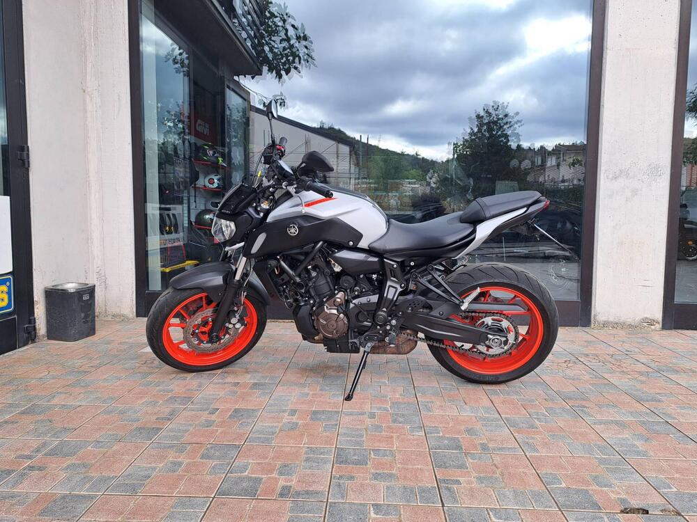 Yamaha MT-07 (2018 - 20) (2)