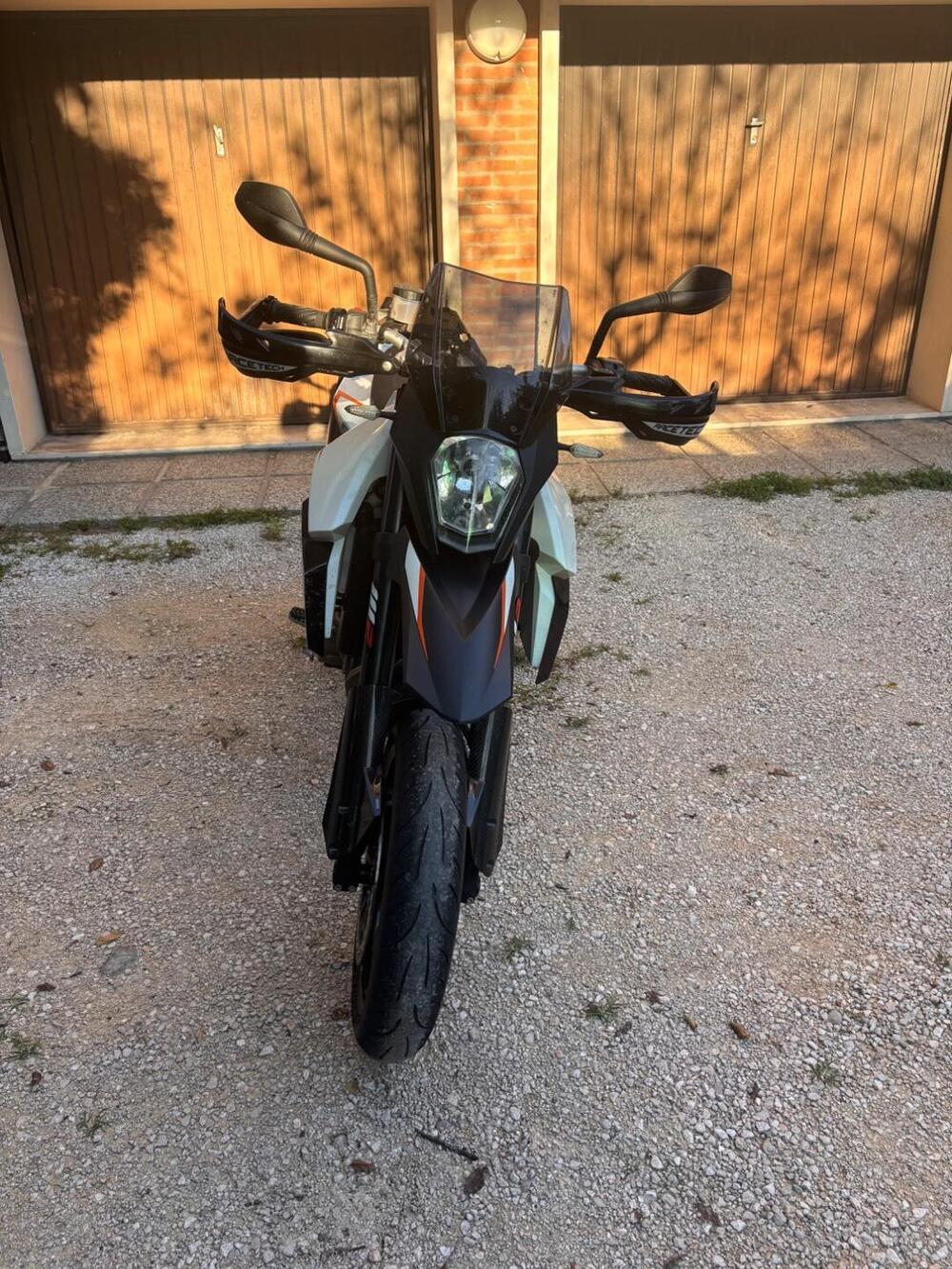 KTM 990 Supermoto R (2009 - 11) (4)