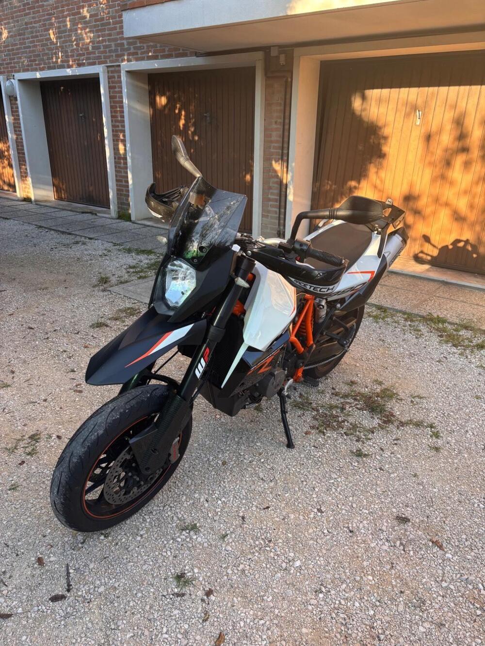 KTM 990 Supermoto R (2009 - 11) (5)