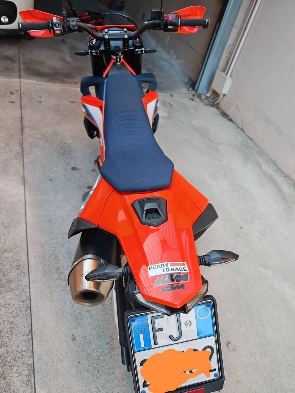 KTM 690 SMC R (2023 - 25) (13)