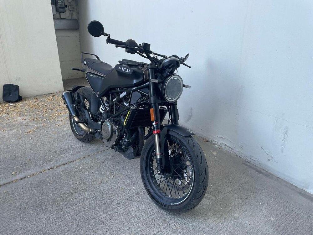 Husqvarna Svartpilen 401 (2021 - 23) (2)