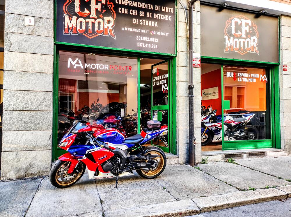 Honda CBR 1000 RR Fireblade (2006 - 07) (2)