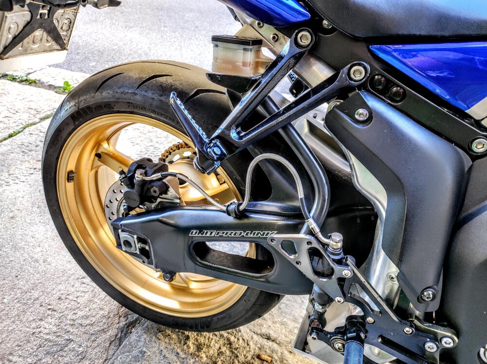 Honda CBR 1000 RR Fireblade (2006 - 07) (12)