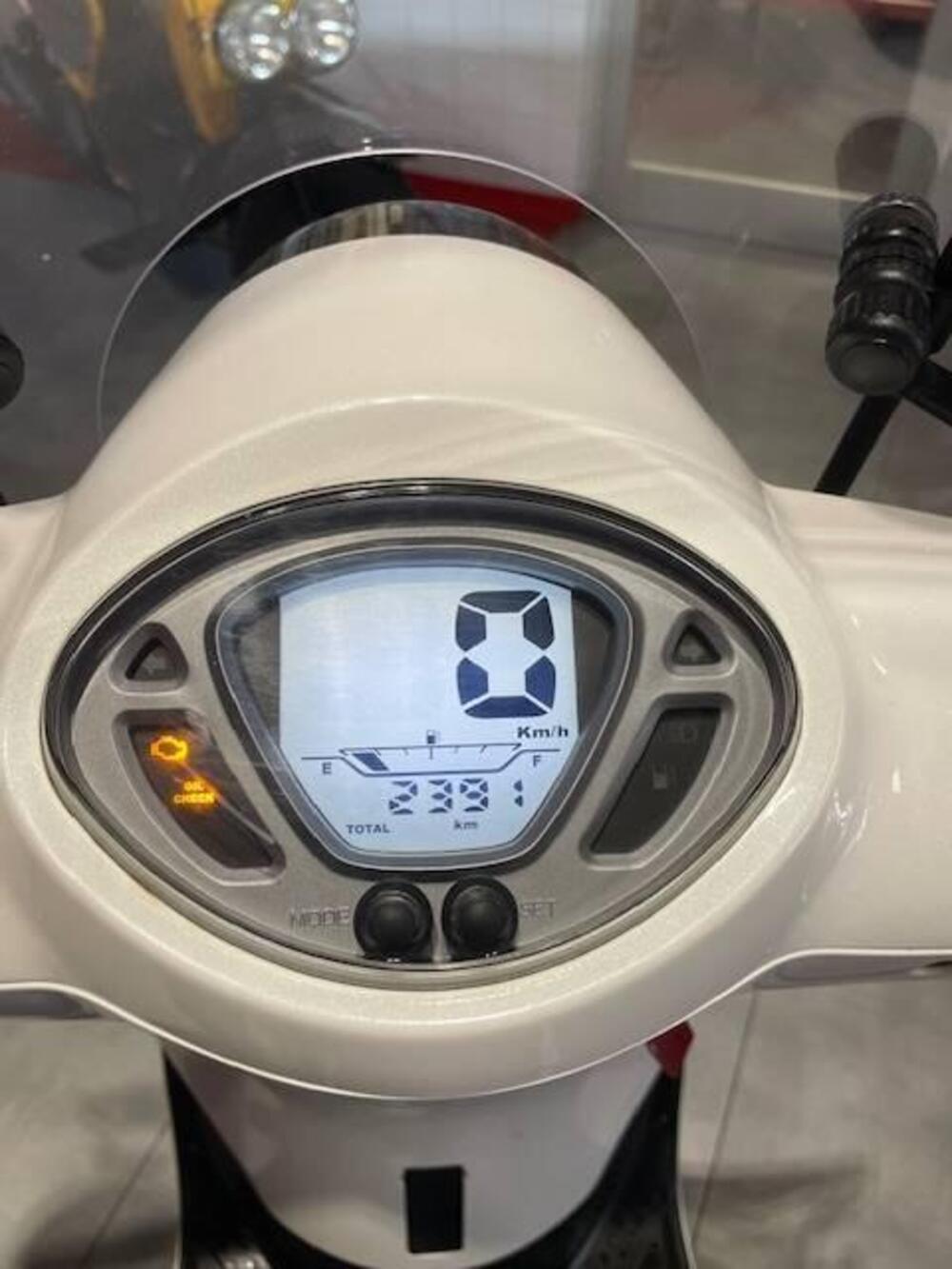 Sym Fiddle 50i (2021 - 26) (14)