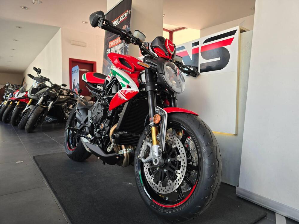 MV Agusta Dragster 800 RC SCS (2022 - 25) (2)