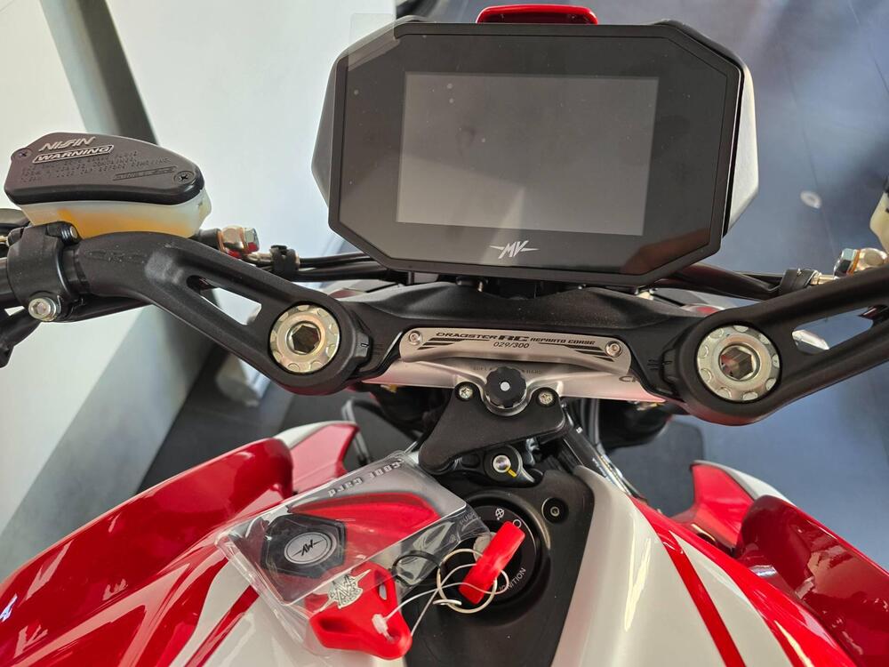 MV Agusta Dragster 800 RC SCS (2022 - 25) (18)