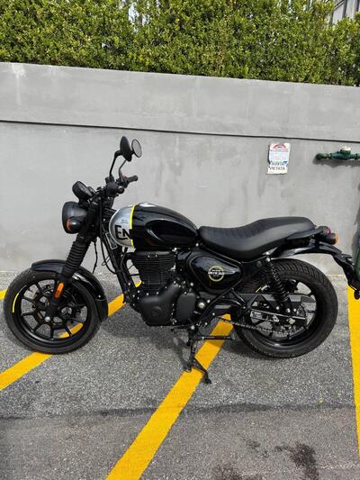 Royal Enfield HNTR 350 (2022 - 25) usata
