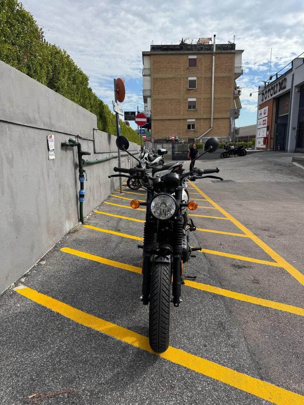 Royal Enfield HNTR 350 (2022 - 26) (4)