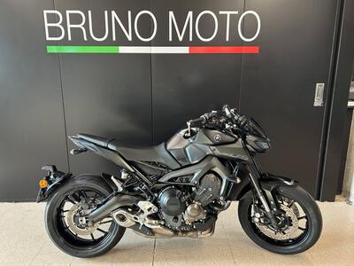 Yamaha MT-09 (2017 - 20) usata