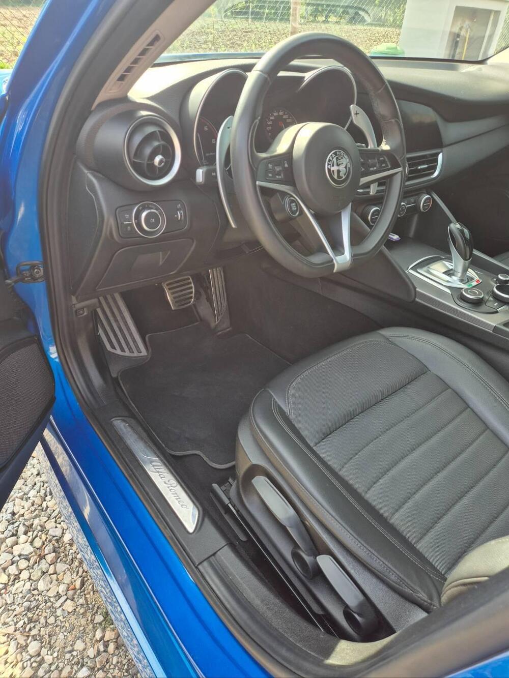 Alfa Romeo Giulia usata a Modena (7)