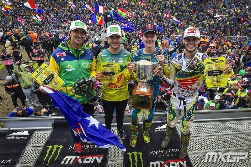 La squadra vincitrice della scorsa edizione: l&#039;Australia. Da sinistra: il CT Michael Byrne, il pilota della MX2 Kyle Webster e poi i due fratelli Lawrence, Hunter MXGP e Jett Open