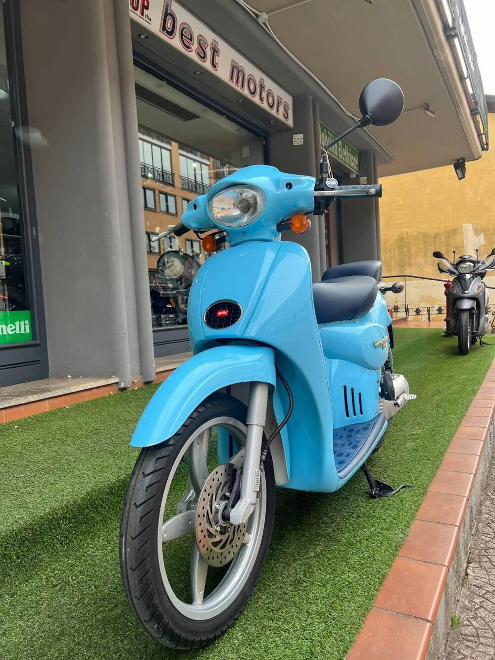 Aprilia Scarabeo 50 I.E Ditech (2001 - 04) (3)