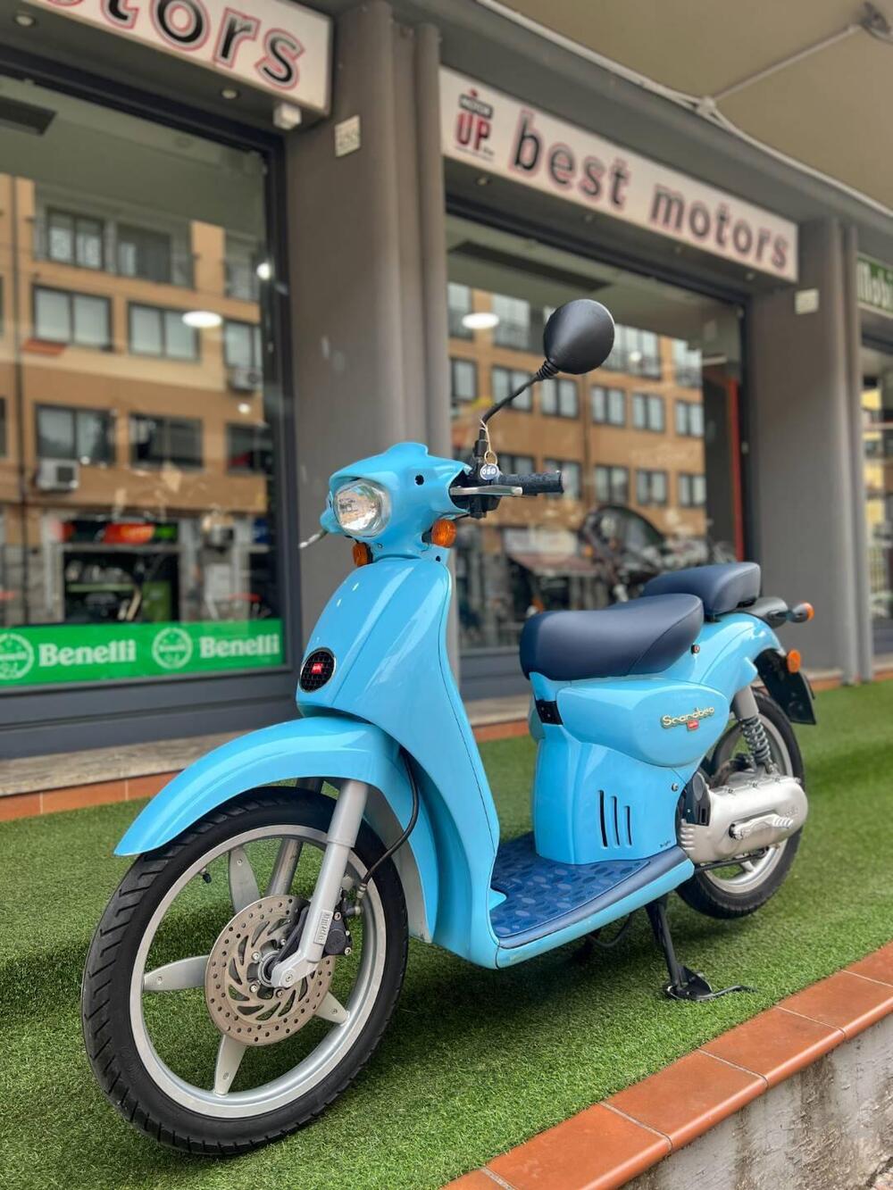 Aprilia Scarabeo 50 I.E Ditech (2001 - 04) (15)