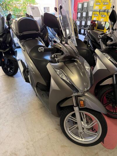 Honda SH 350 (2021 - 24) usata