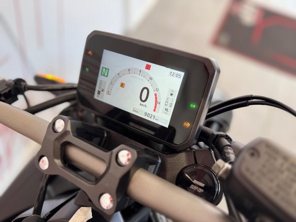 Honda CB 650 R E-Clutch (2024 - 26) (7)