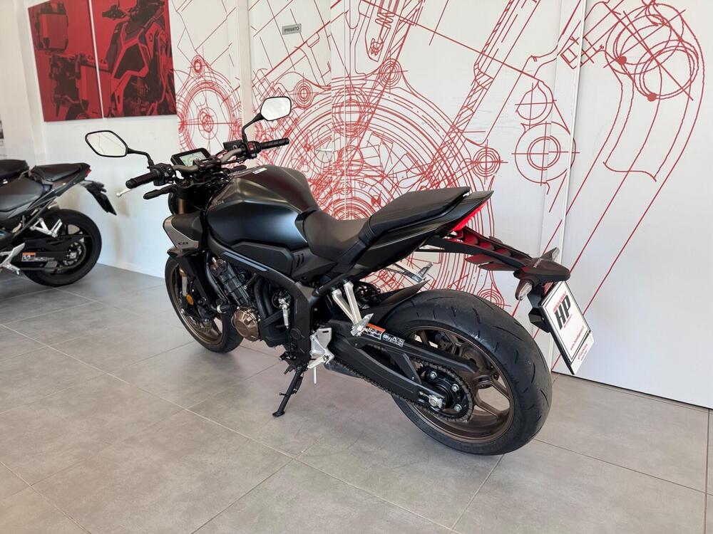 Honda CB 650 R E-Clutch (2024 - 26) (6)