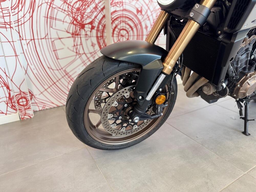 Honda CB 650 R E-Clutch (2024 - 26) (14)