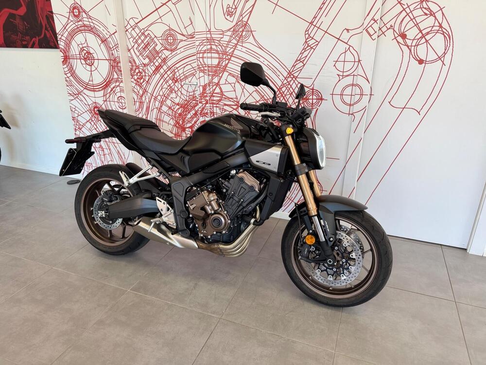 Honda CB 650 R E-Clutch (2024 - 26) (2)