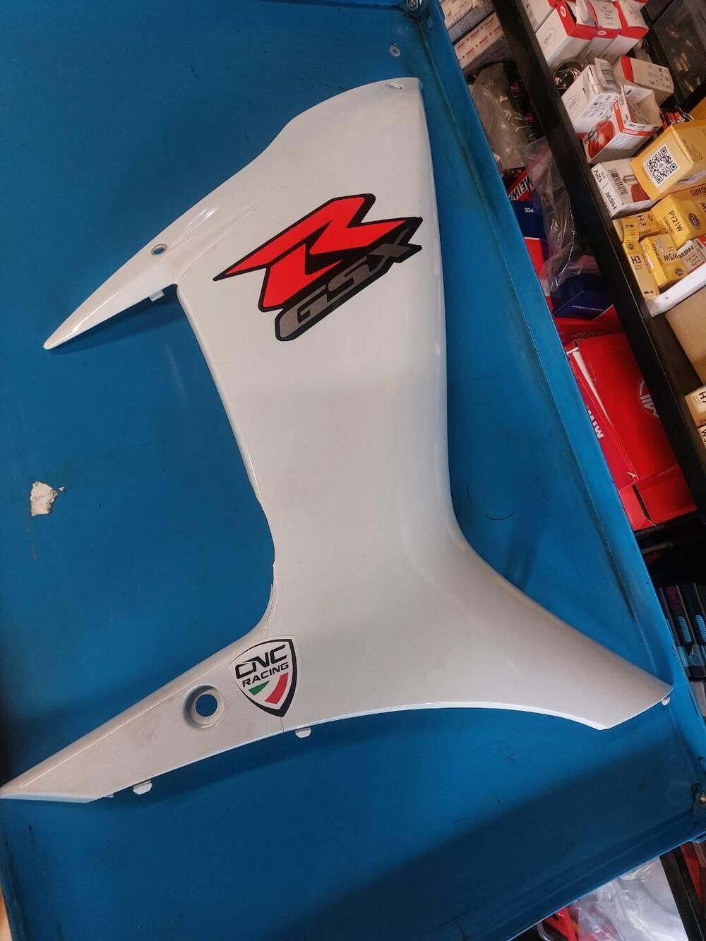 Carena Dx GSX R 650/750/1000 Suzuki (2)