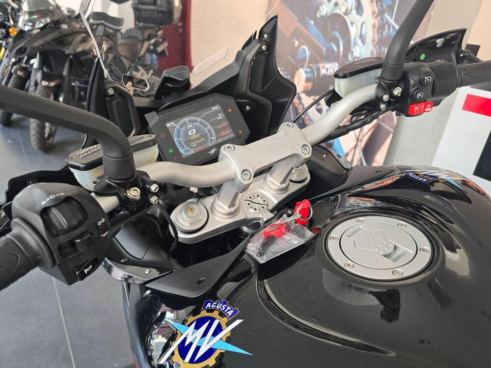 MV Agusta Turismo Veloce 800 R (2023 - 26) (11)