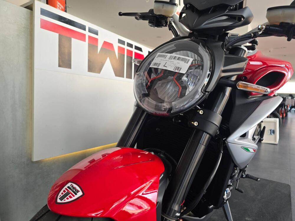 MV Agusta Brutale 800 RR Ottantesimo (2025 - 26) (14)