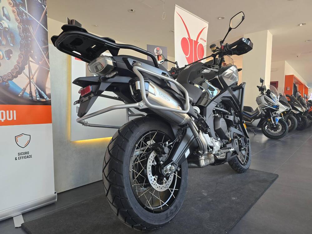 CFMOTO 700MT Adventure (2025 - 26) (8)