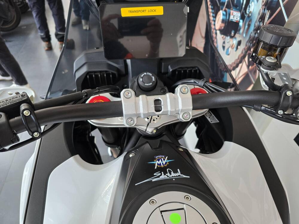 MV Agusta LXP Orioli (2024 - 26) (10)