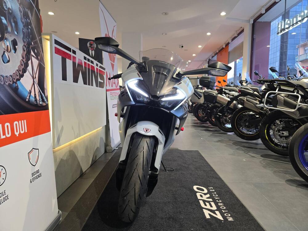 CFMOTO 675SR-R (2025 - 26) (3)