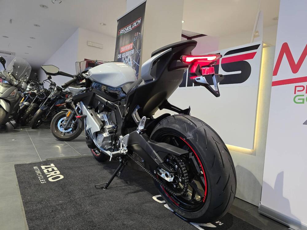 CFMOTO 675SR-R (2025 - 26) (6)