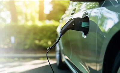 Francia: 50.000 auto elettriche a 95 euro al mese, torna il Leasing Sociale che ha fatto il sold out