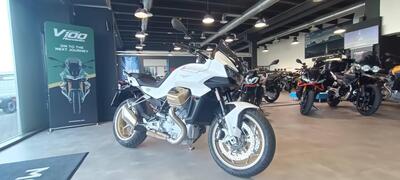 Moto Guzzi V100 Mandello (2022 - 24) nuova
