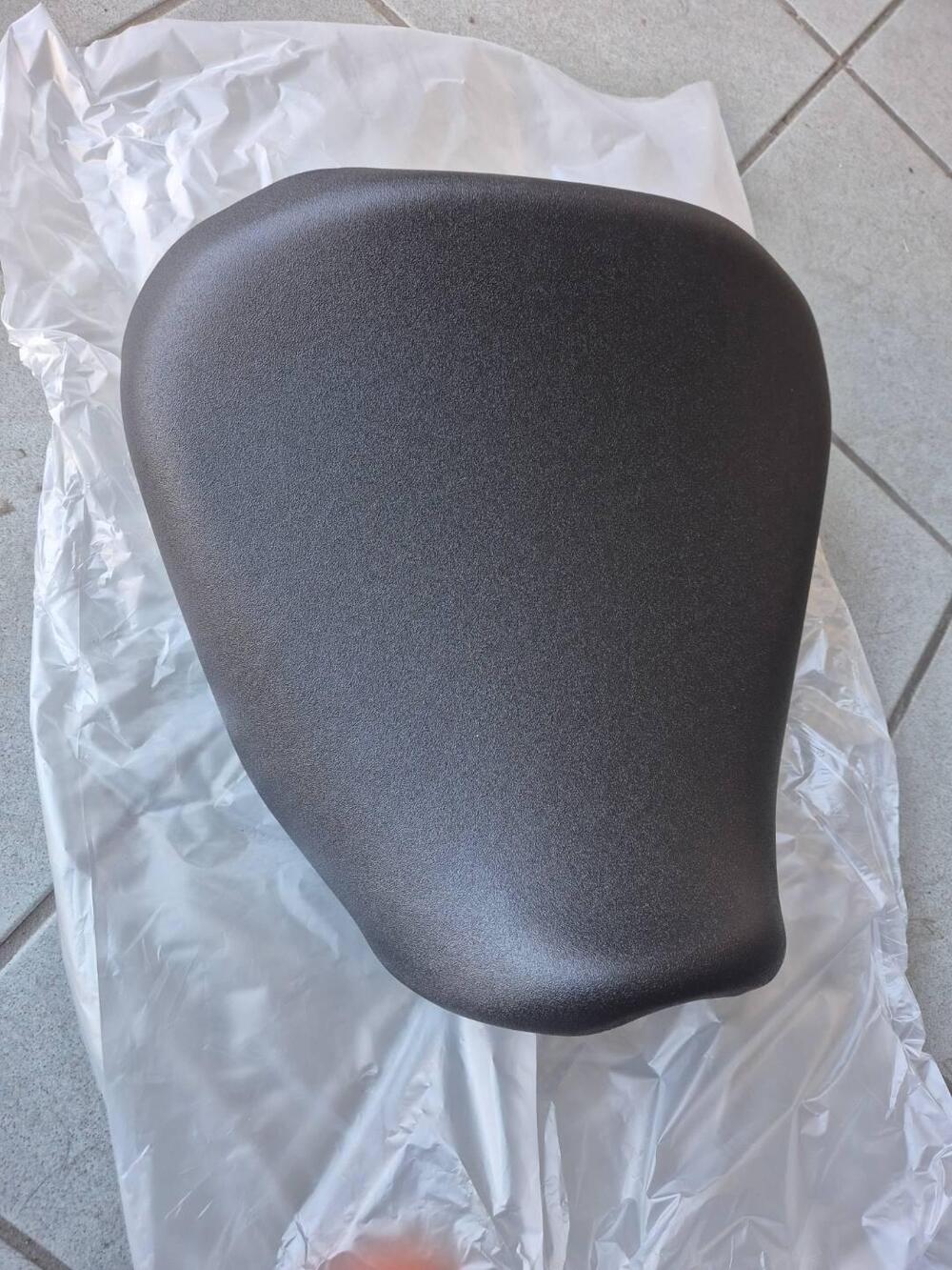 SELLA MONOPOSTO NUOVA YAMAHA MT-09 TRACER 2022 (2)