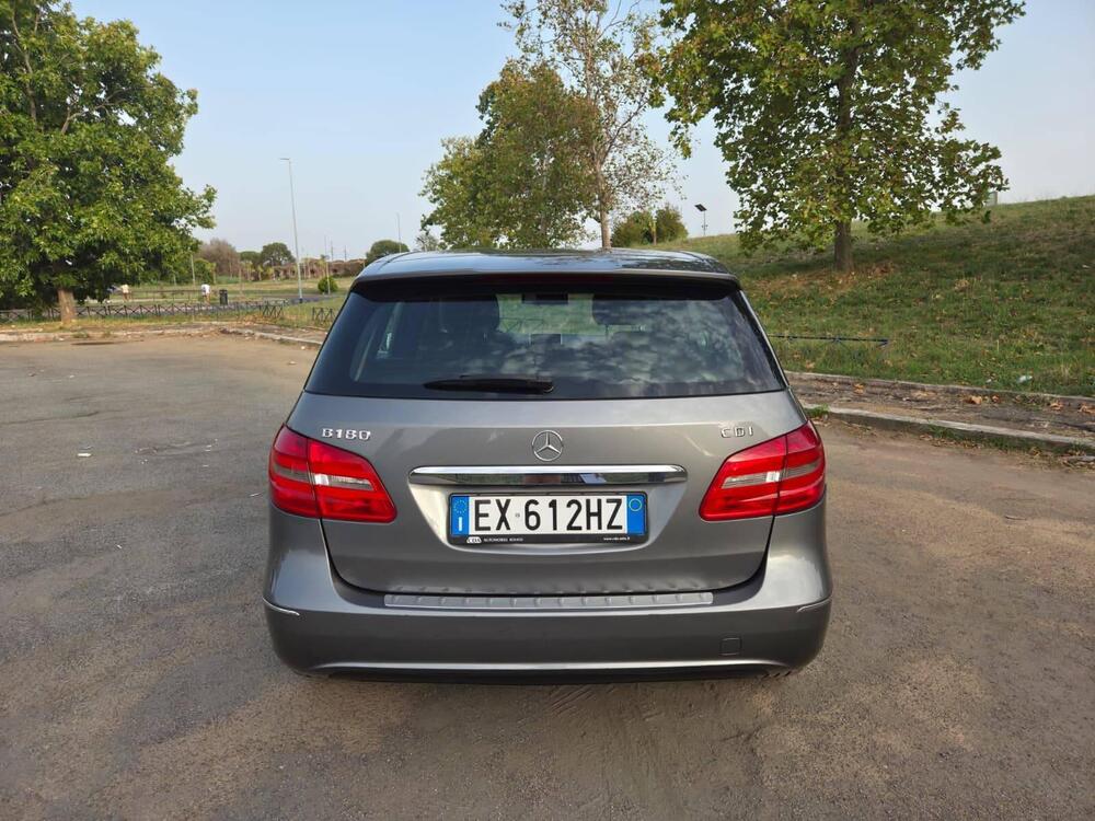 Mercedes-Benz Classe B usata a Roma (4)