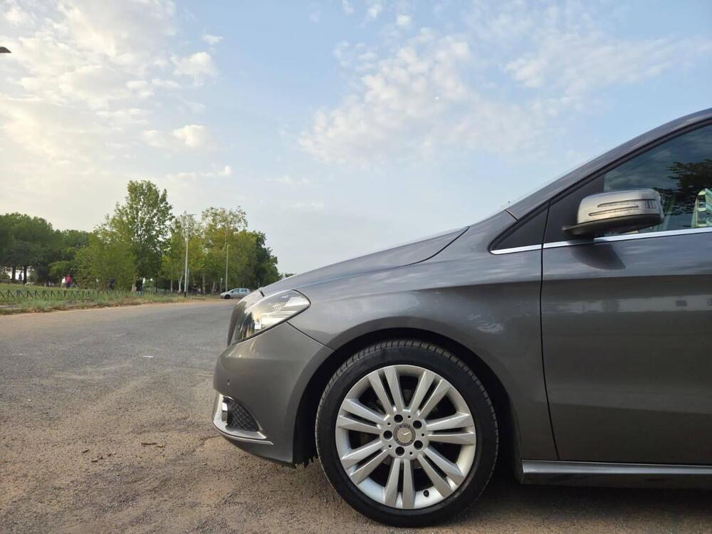 Mercedes-Benz Classe B usata a Roma (8)