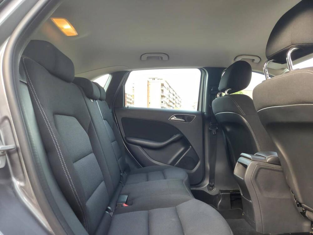 Mercedes-Benz Classe B usata a Roma (13)