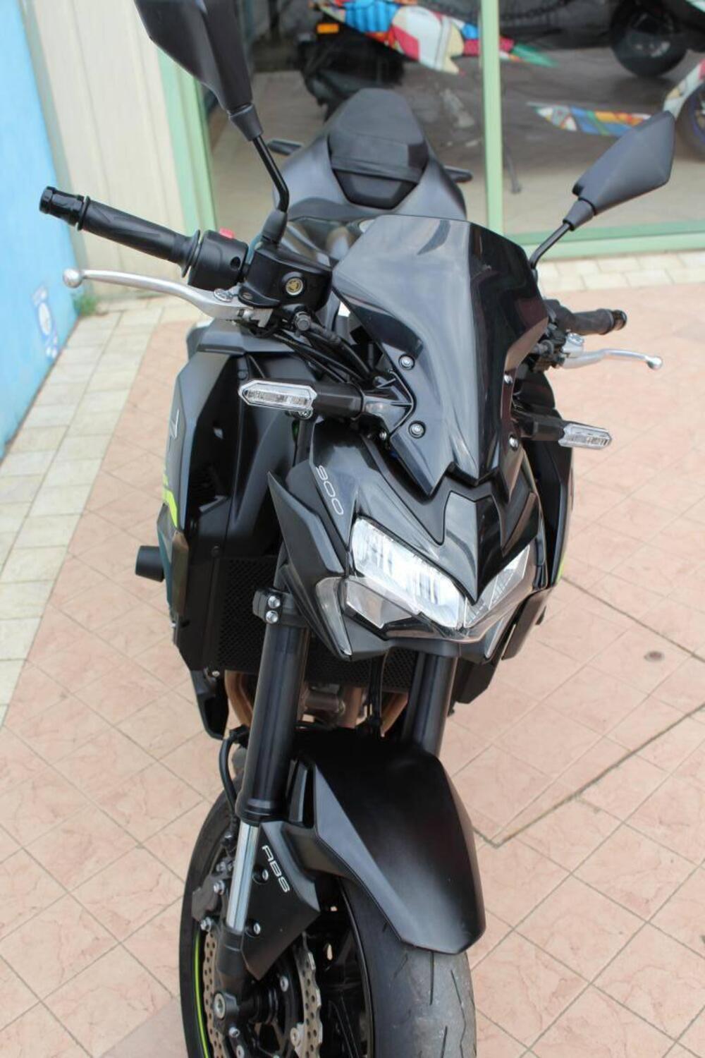 Kawasaki Z 900 (2021 - 24) (2)