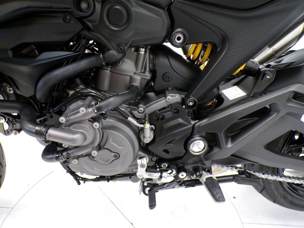 Ducati Monster 937 + (2021 - 25) (8)