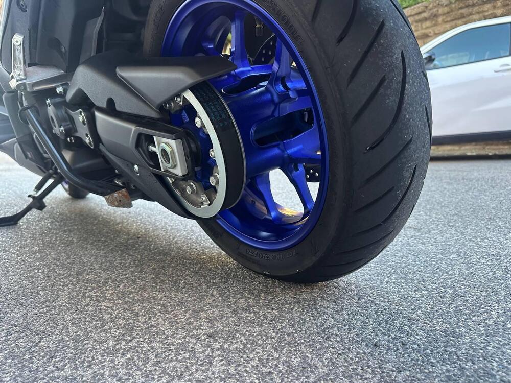 Yamaha T-Max 560 (2025 - 26) (11)