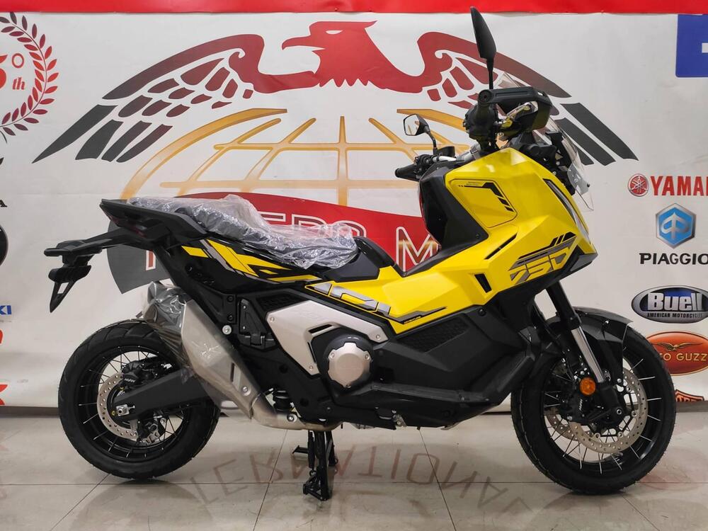 Honda X-ADV 750 (2025 - 26) (2)