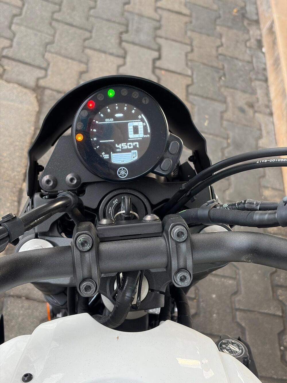 Yamaha XSR 700 (2022 - 26) (7)