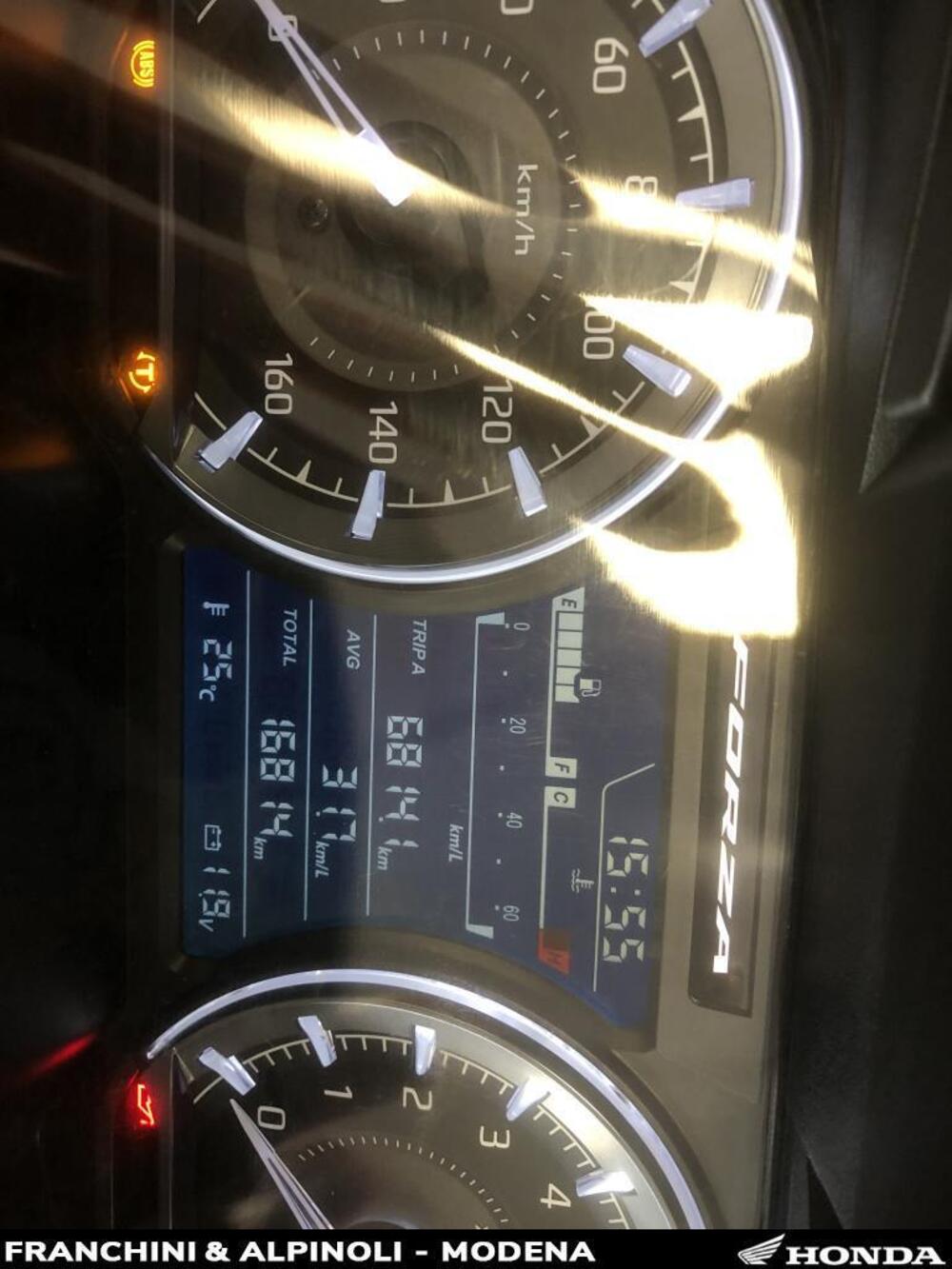 Honda Forza 350 (2022 - 24) (6)