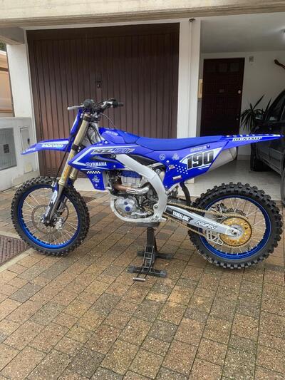 Yamaha YZ 450 F (2024) usata