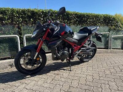 Honda CB 750 Hornet (2023 - 24) usata