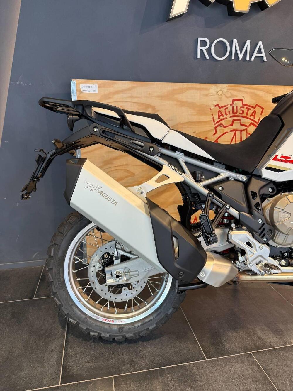MV Agusta LXP Orioli (2024 - 26) (3)