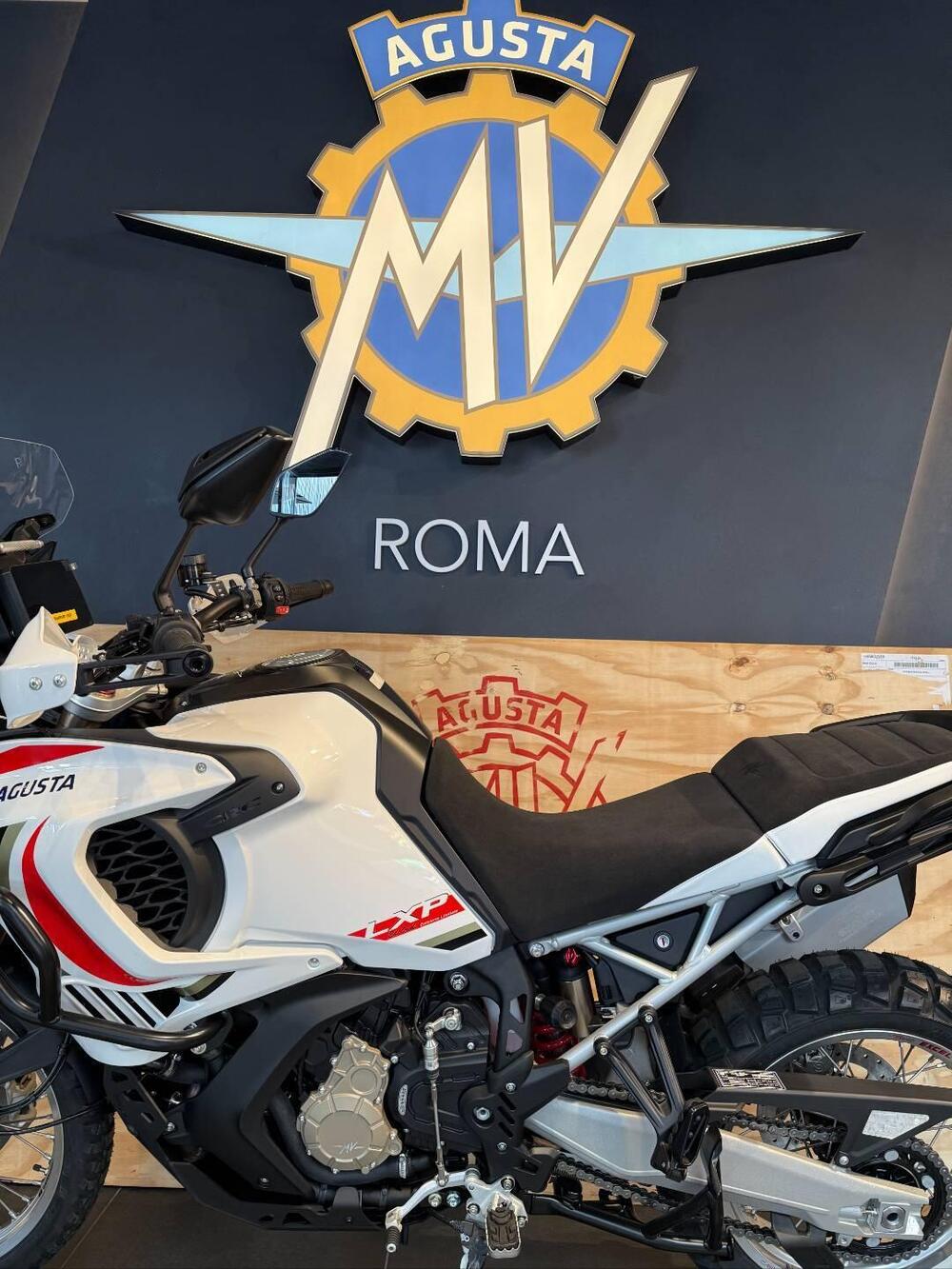 MV Agusta LXP Orioli (2024 - 26) (6)