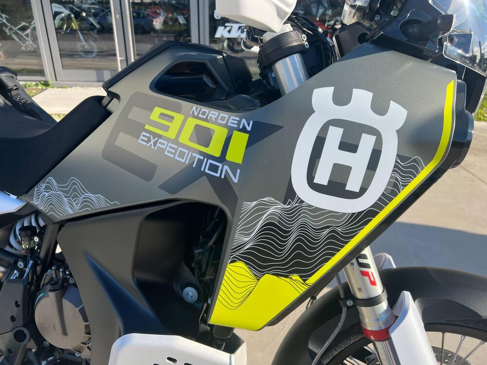 Husqvarna Norden 901 Expedition (2025 - 26) (2)