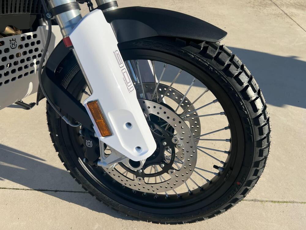 Husqvarna Norden 901 Expedition (2025 - 26) (4)