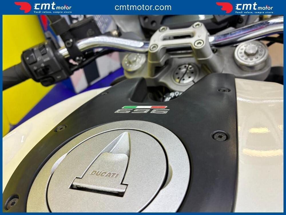 Ducati Monster 696 Plus (2007 - 14) (10)