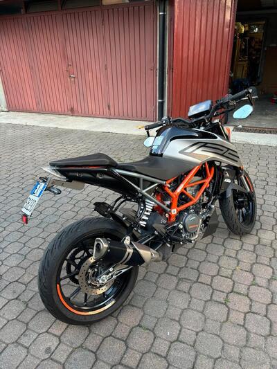 KTM 125 Duke (2021 - 23) usata