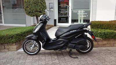 Piaggio Beverly 300 i.e. Police ABS-ASR (2017 - 20) usata